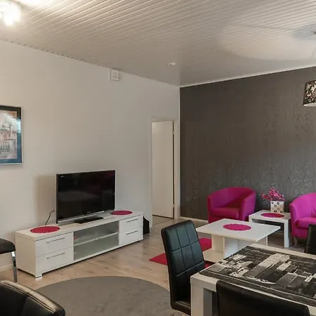 Daire Tuomenkukka A4 Kalajoki